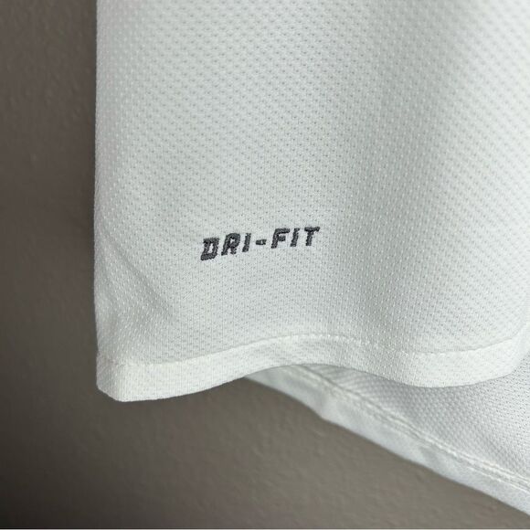 Nike dri fit white sheer mesh short sleeve top women’s size small - Picture 4 of 10